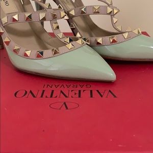 Valentino rock stud size 35 heels (size 5)
